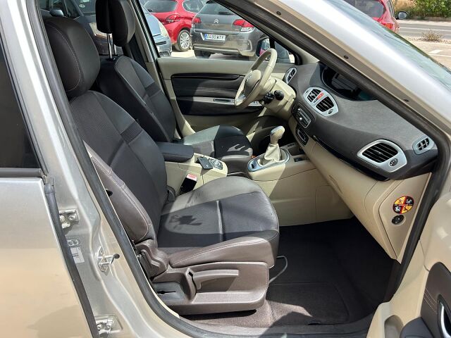 RENAULT SCENIC DYNAMIQUE 2.0 AUTO SPANISH LHD IN SPAIN 88000 MILES SUPERB 2009